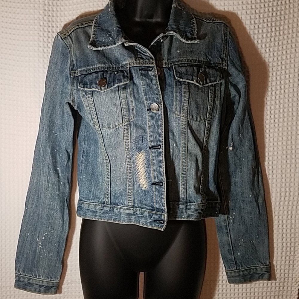 Vigoss Jeans distressed denim jacket size Small
